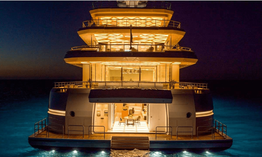 Benetti Luminosity,  le immagini spettacolari del gigayacht da Zaniz Jakubowski